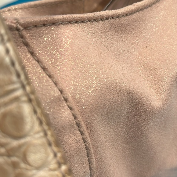 Pritzi Pink Blush Handbag. Has with a slight sparkle & Studs & Rhinestone - Picture 9 of 15